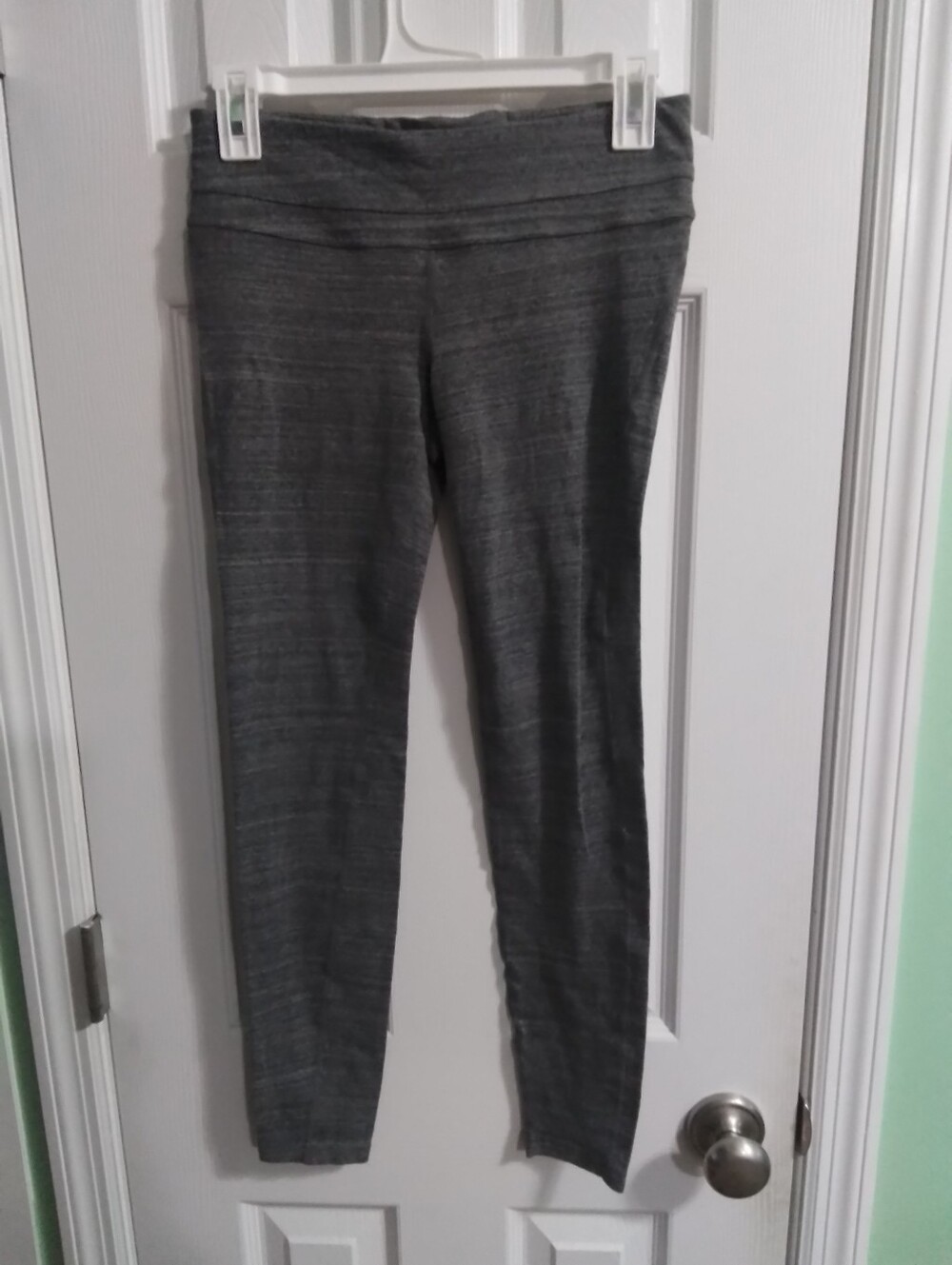 GapFit Gray Stretch Leggings